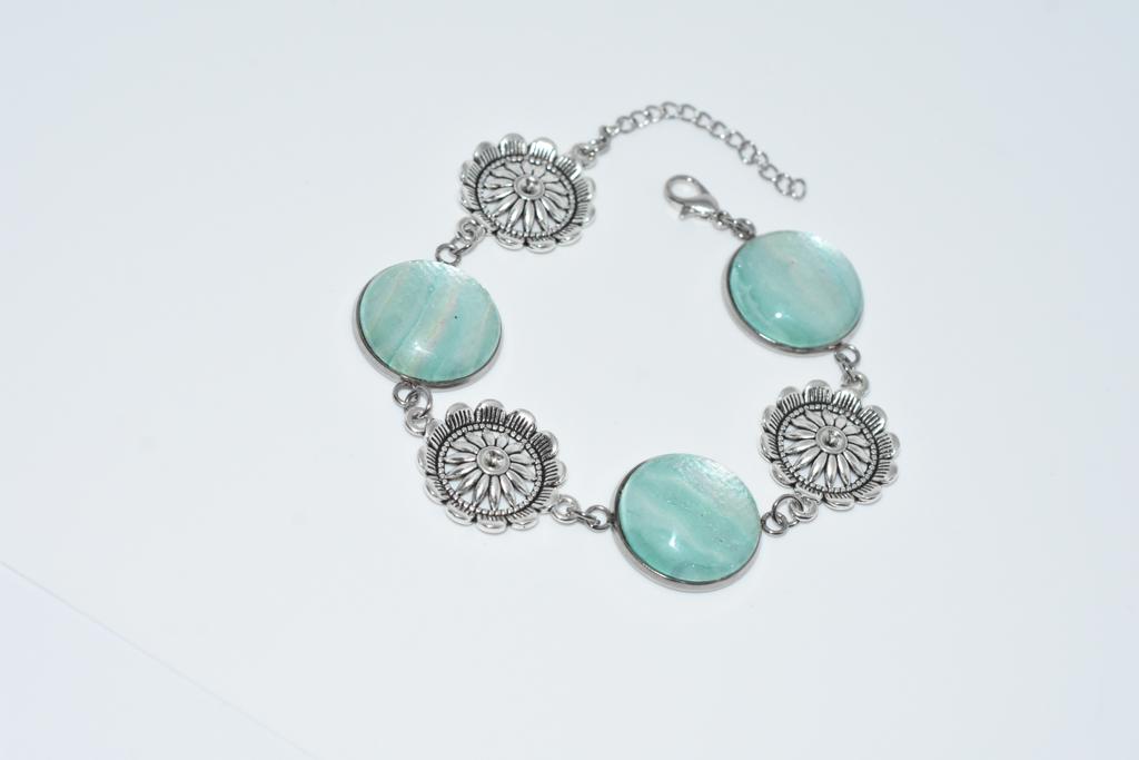 Fae Glen Flower Three Bracelet
