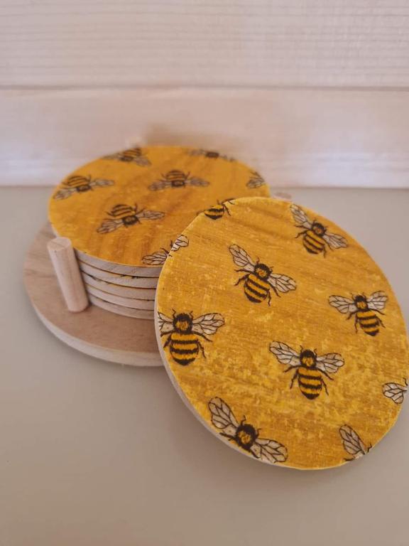 Yellow Bumblebee Design